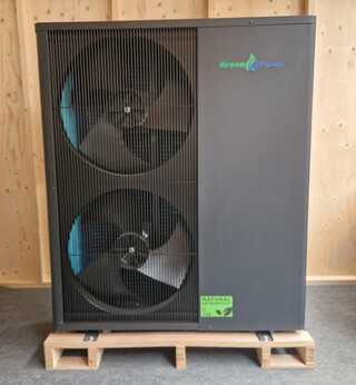 Warmptepomp 16KW – 3 Fase, Greenpump, Propaan, Antraciet